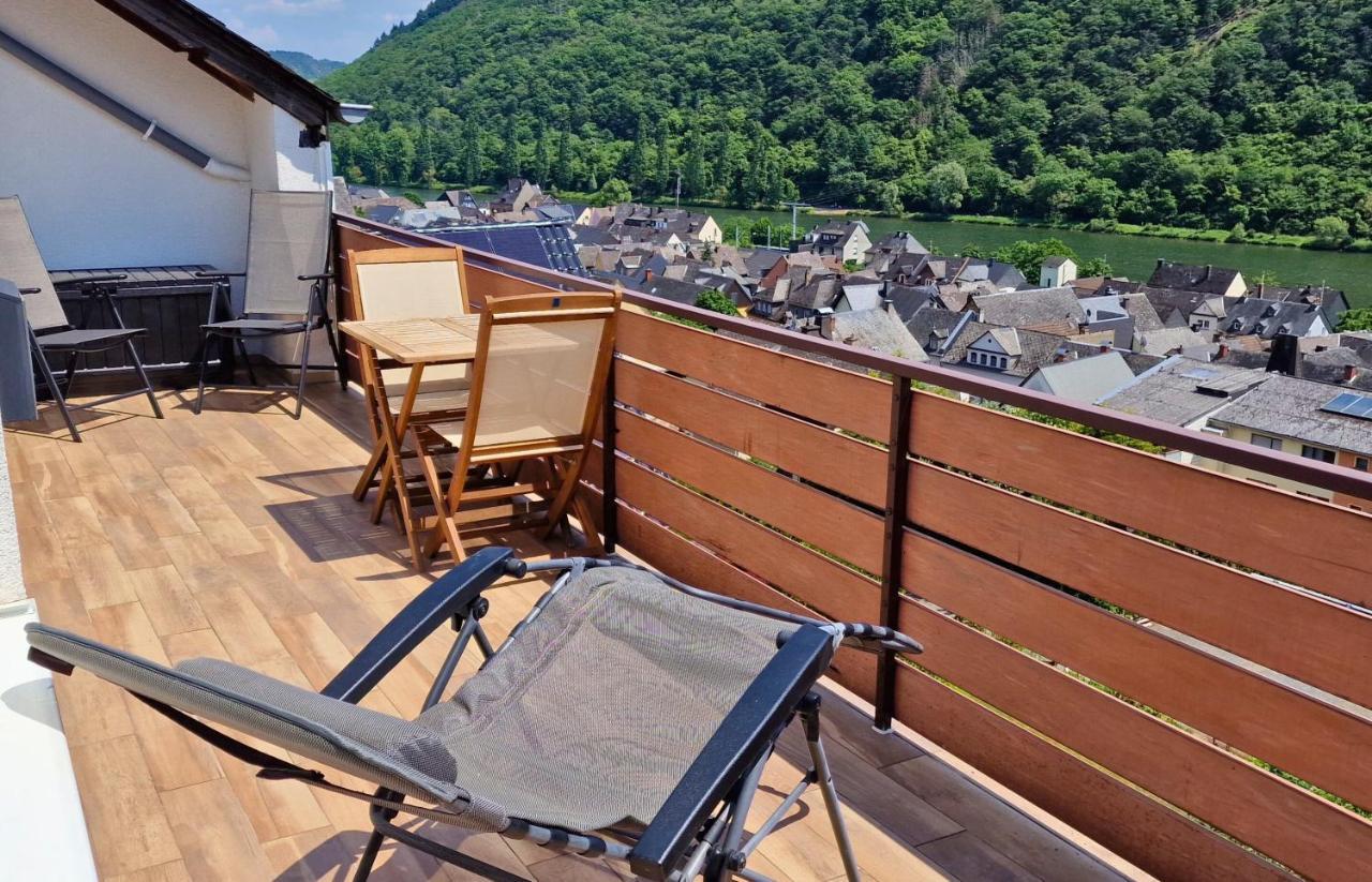 Riesling Appartement For 2 - 4 People - Billiards - Balcony With Mosel View - Parking - Wine Barrel Bar - Fully Equipped Kitchen - Netflix - Waiputv - 3 Km From Cochem クロッテン エクステリア 写真