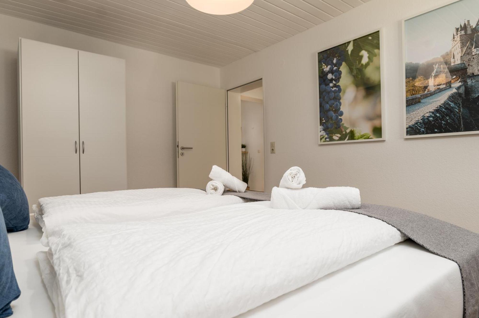 Riesling Appartement For 2 - 4 People - Billiards - Balcony With Mosel View - Parking - Wine Barrel Bar - Fully Equipped Kitchen - Netflix - Waiputv - 3 Km From Cochem クロッテン エクステリア 写真